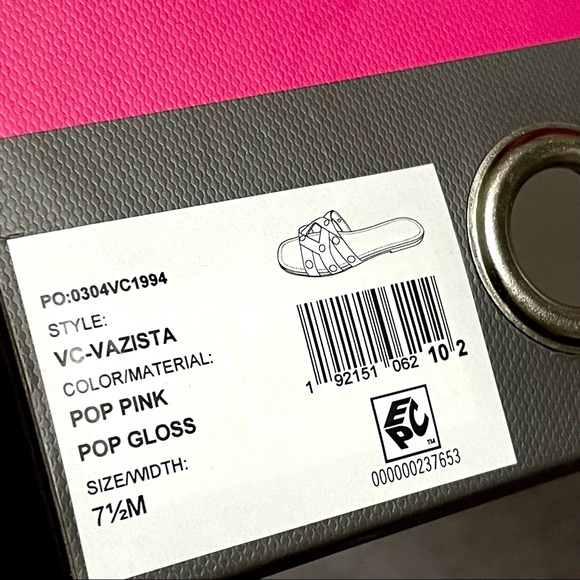 Vince Camuto Women's Studded Slip On Slide Sandal Vazista Pop Pink Pop Gloss New - Picture 2 of 16